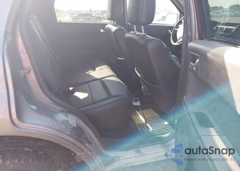 2010 Ford Escape Limited from USA, damaged, VIN 1FMCU9EG5AKB63272